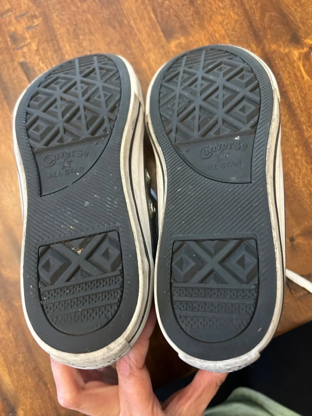 Converse sparkling glitter